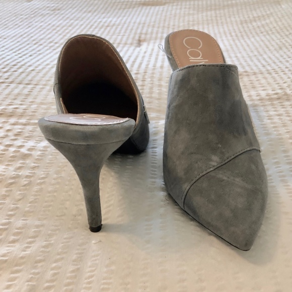 Calvin Klein, Silver Suede Mules, 3" heal. Size 7.5 fits like a 7, Never worn. - Picture 4 of 5